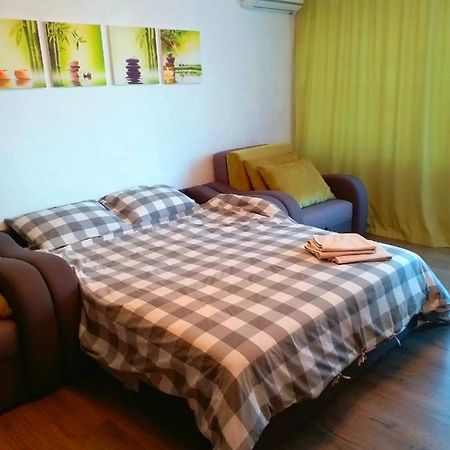 Kozzy Apartment In Kiev City Center Lu7 Luaran gambar