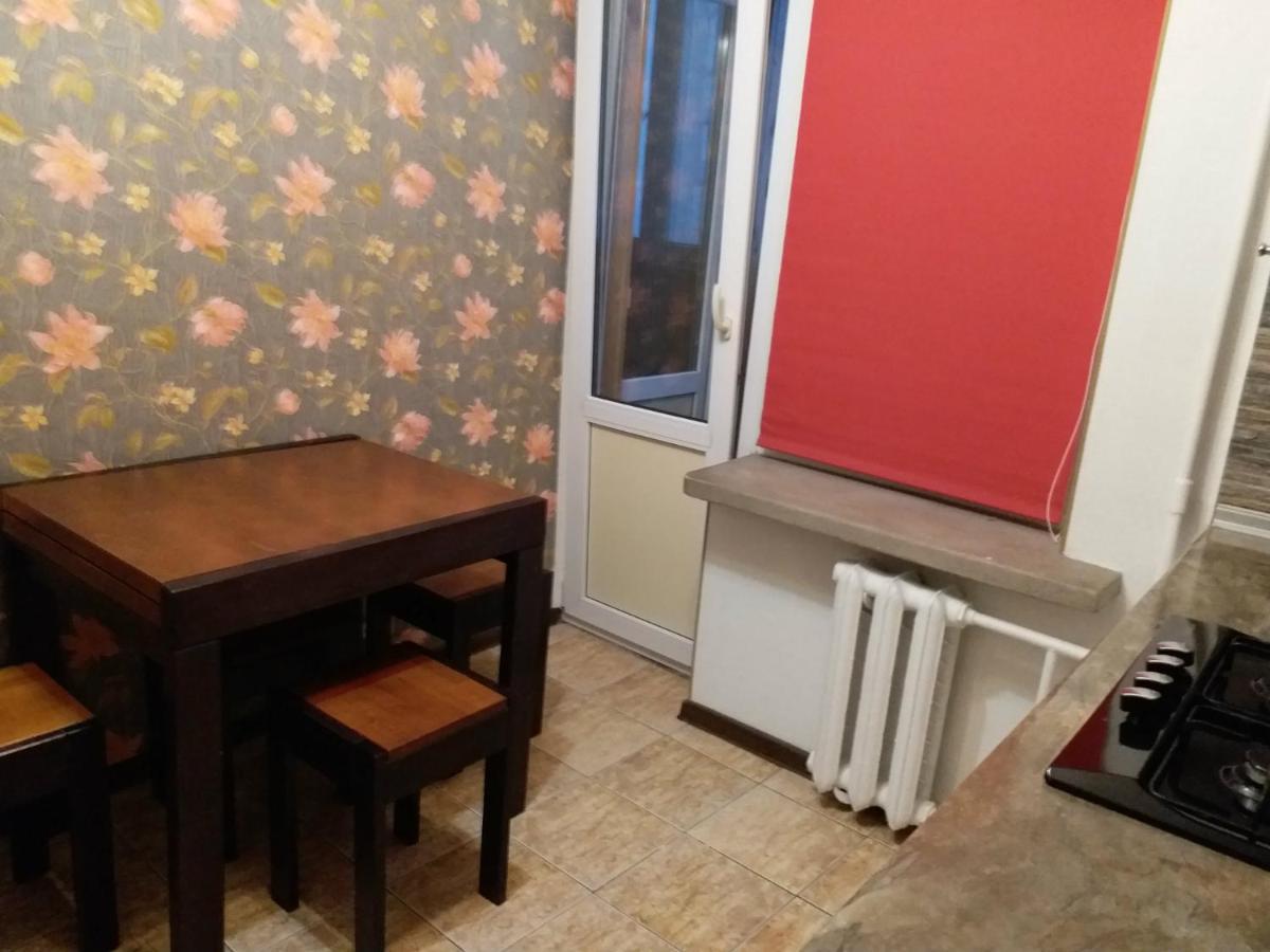Kozzy Apartment In Kiev City Center Lu7 Luaran gambar