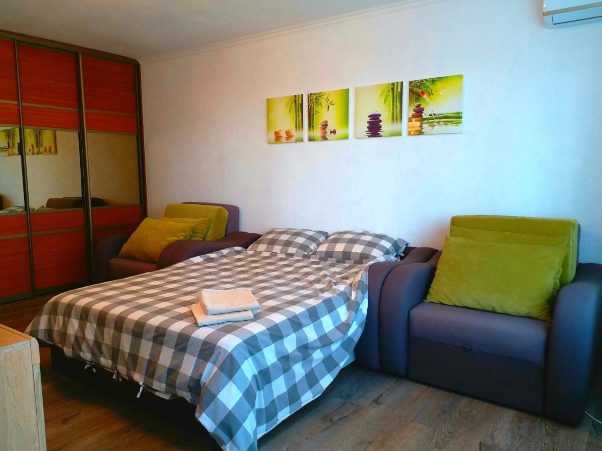 Kozzy Apartment In Kiev City Center Lu7 Luaran gambar