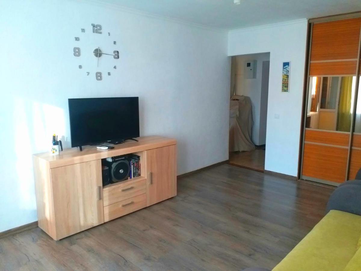 Kozzy Apartment In Kiev City Center Lu7 Luaran gambar