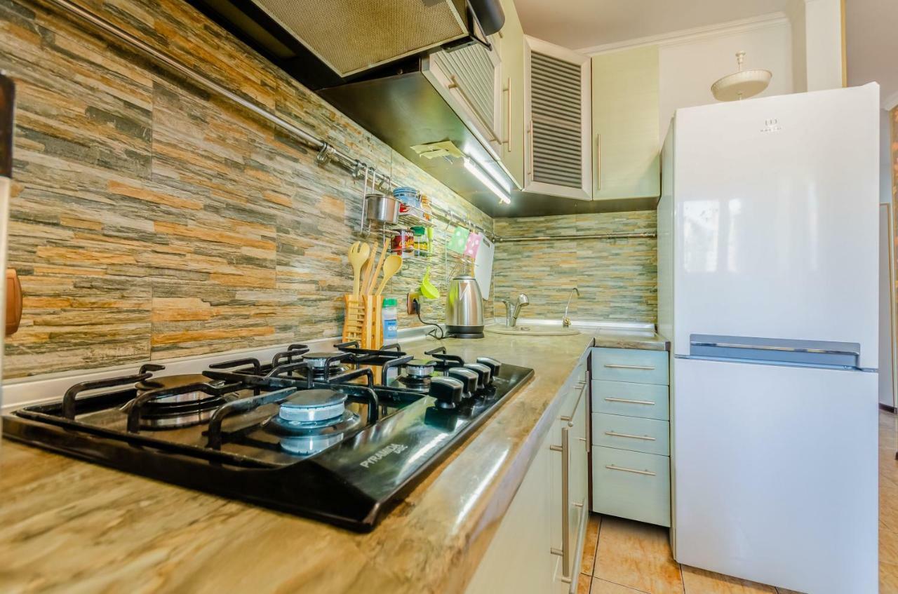 Kozzy Apartment In Kiev City Center Lu7 Luaran gambar